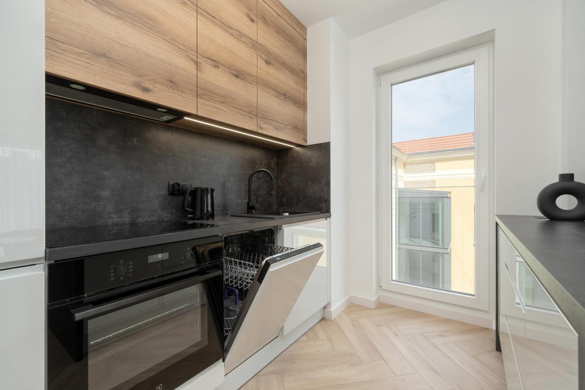 Elegancki Apartament Z Parkingiem Blisko Starego Miasta By Noclegi Renters Breslavia Esterno foto